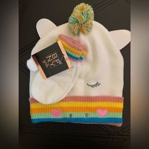 Kids New BFNY girls Hat and mittens set.